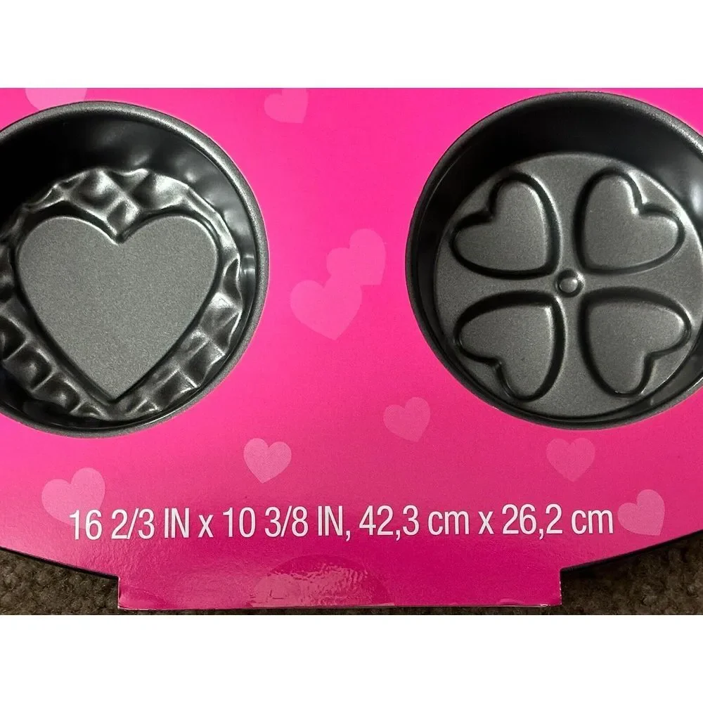 Wilton 6 Cavity Heart Mini Cakes Pan Nonstick Baking Muffin‎ Mold Bakeware New